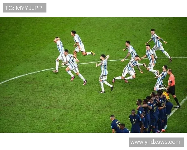 米罗斯拉夫·克洛泽：从足球少年到世界射手王的辉煌历程与传奇人生